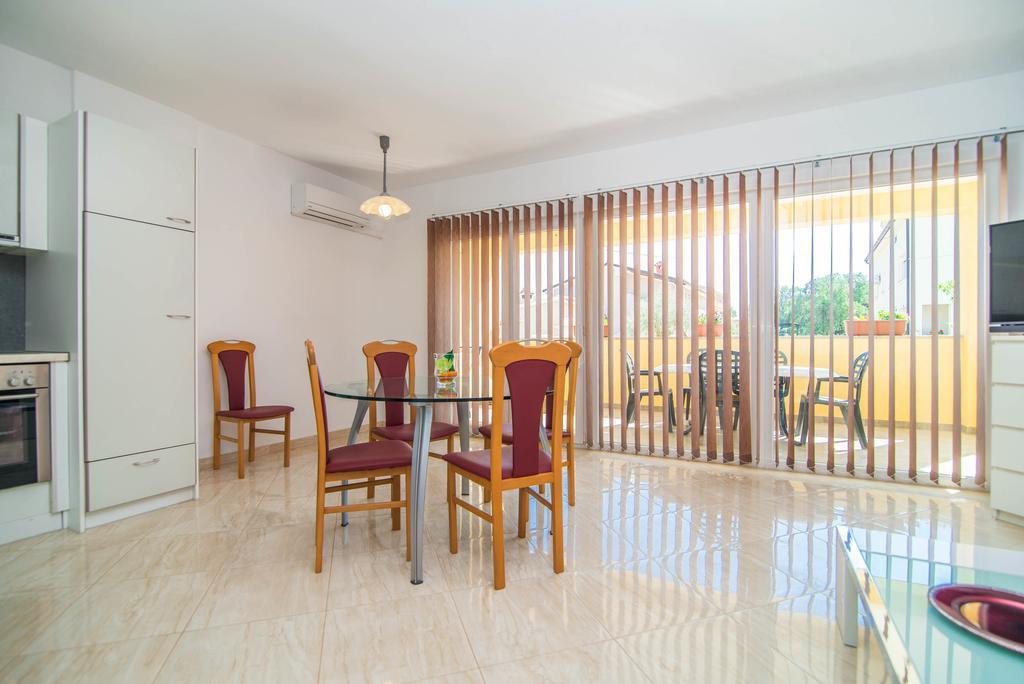 Apartment Una 2 Pola Esterno foto